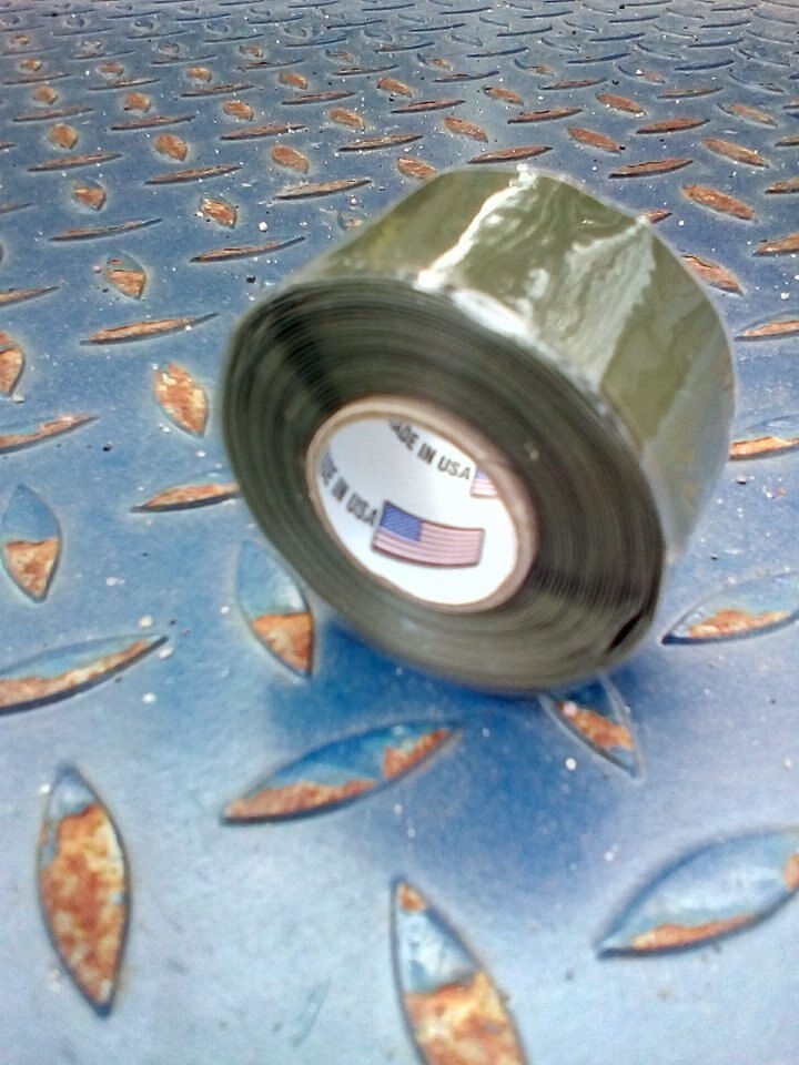 Levně Fixační silikonová páska Pro Tapes & Specialties® 2,5 cm - oliv