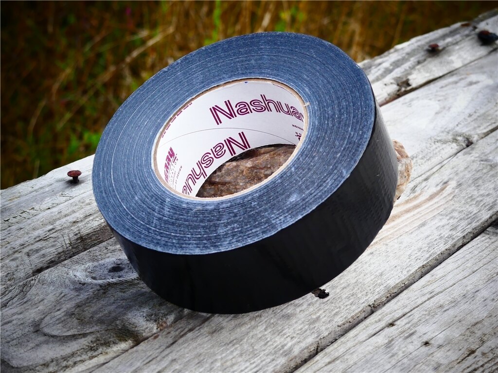 Levně Páska Duct Tape Nashua® - Tan – Černá