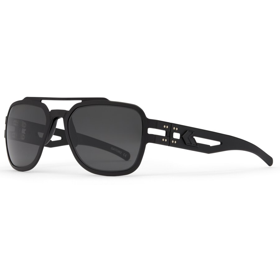 Levně Sluneční brýle Stark Polarized Gatorz® – Smoke Polarized, Černá