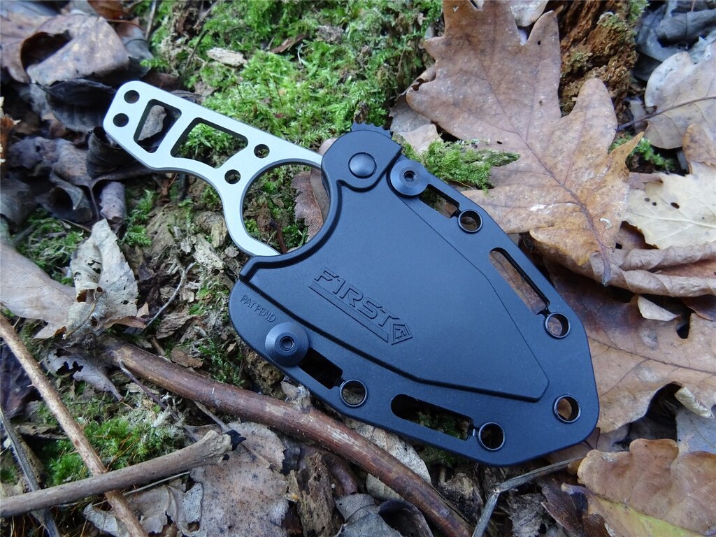 Nůž s pevnou čepelí First Tactical® Scorpion Mini Tanto - stříbrný