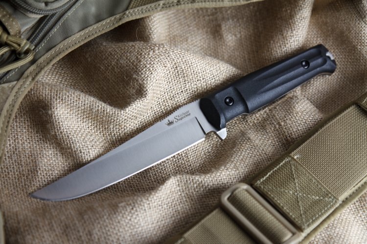 Nůž s pevnou čepelí KIZLYAR SUPREME® Croc AUS 8 S+SW - černý