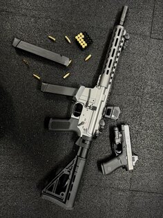 Samonabíjecí puška AR15-9 Dynamic PCC 10,5