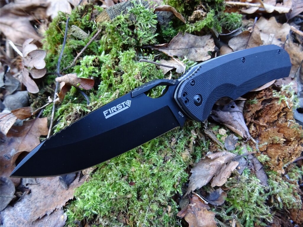 Zavírací nůž First Tactical® Copperhead Spear - černý