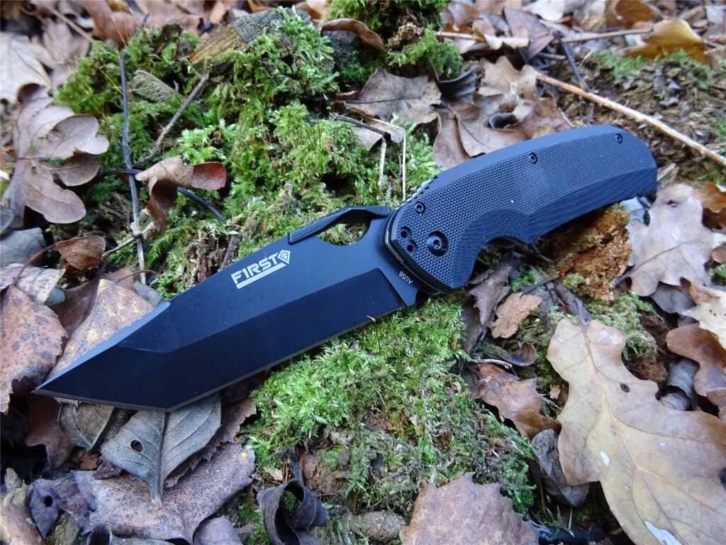 Zavírací nůž First Tactical® Copperhead Tanto - černý