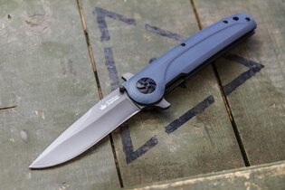 Zavírací nůž KIZLYAR SUPREME® Biker X D2 GT - Titanium - šedý